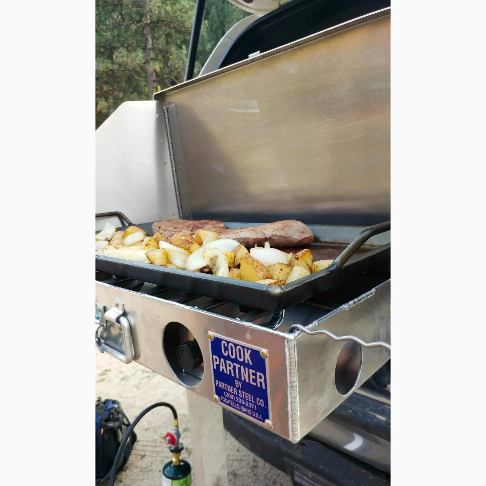 COOK PARTNER 18" STOVE WITH WIND SCREEN